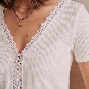NWT Sezane Sophie White 100% Cotton V Neck Embroidered T-shirt - Size Medium